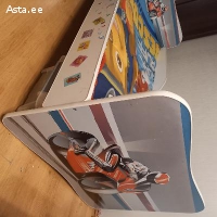 Отдам детскую кровать